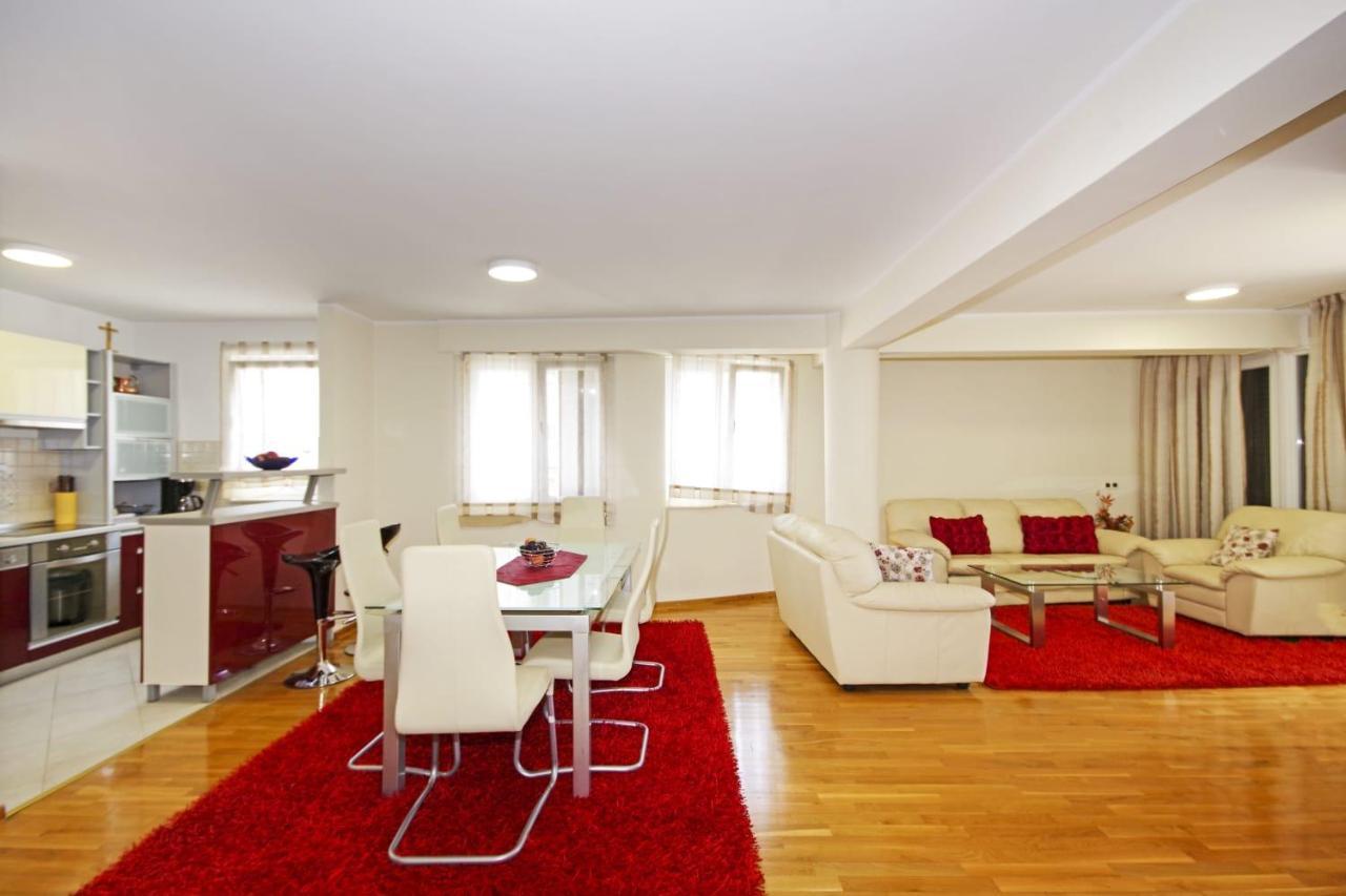 Delux Apartman Jukic Apartment *