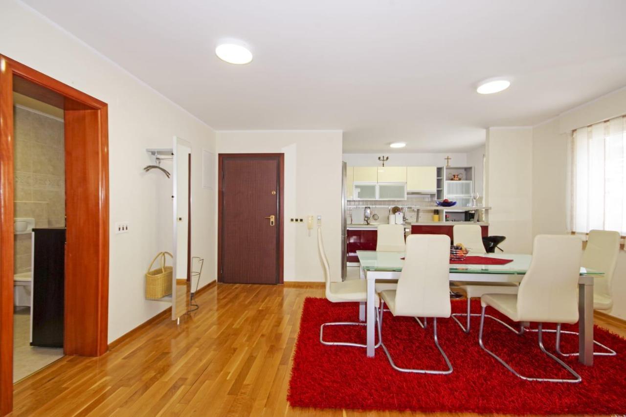 Delux Apartman Jukic Apartment